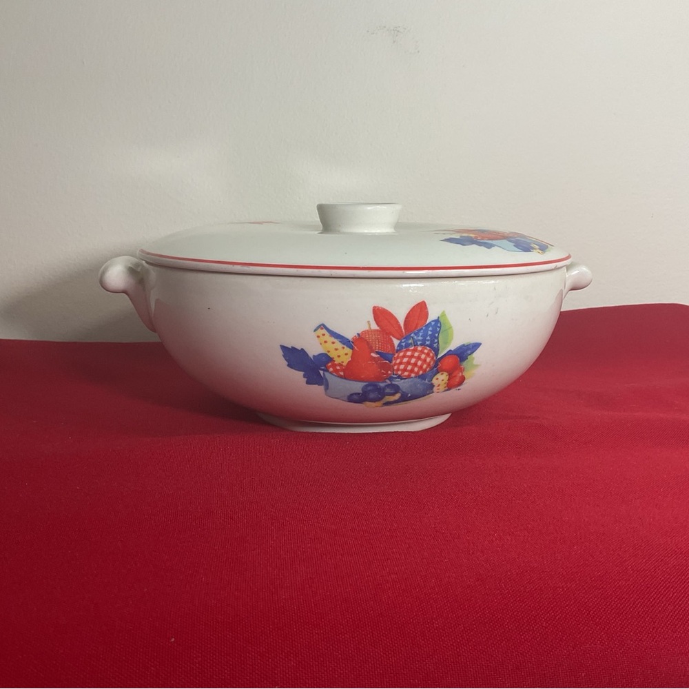 1940’s Universal Cambridge Pottery Calico Fruit Covered Dish Vintage 10”